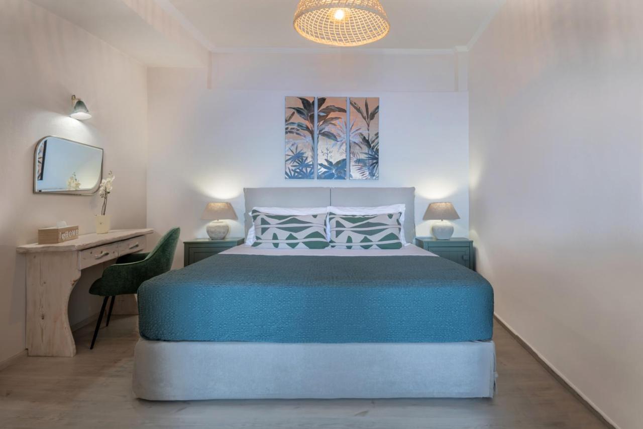 Athermi Suites - Adults Only Fira  Luaran gambar