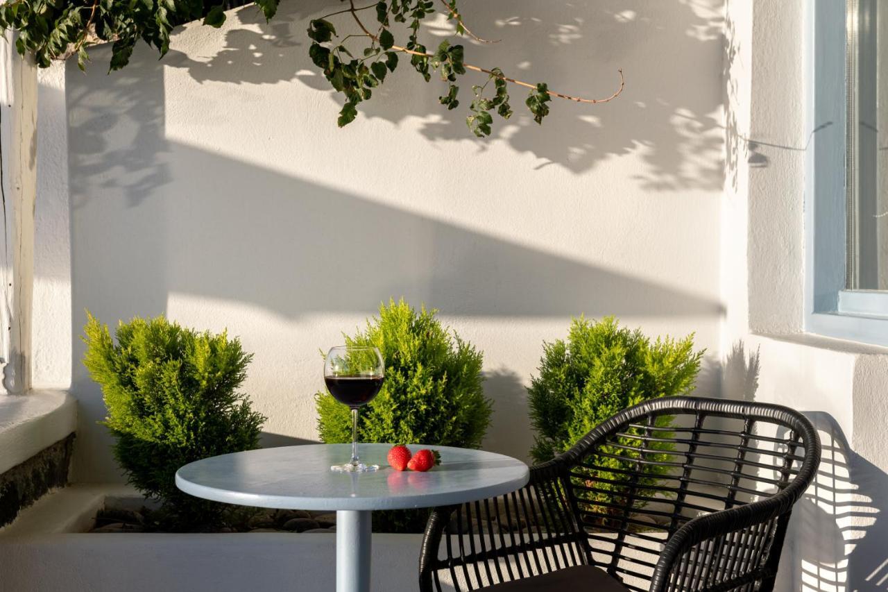 Athermi Suites - Adults Only Fira  Luaran gambar